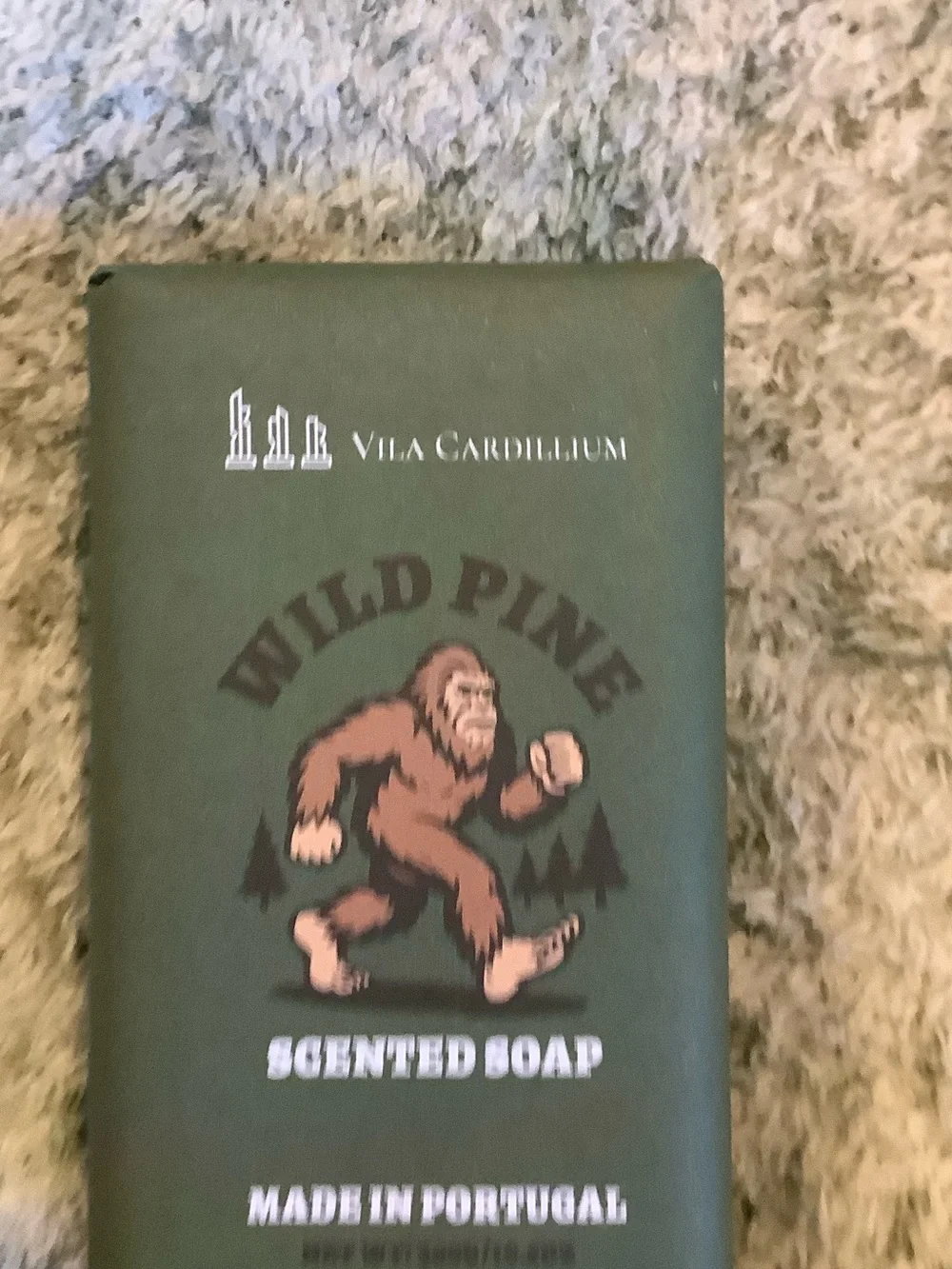 Vila Cardillium Bigfoot Forest themed Wild Pine Scented Soap NWT large 10.50 oz